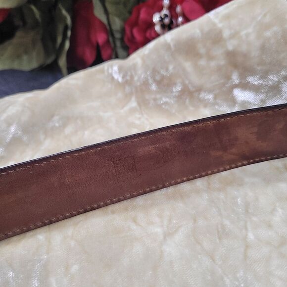 Authentic Moschino Belt - Picture 8 of 13